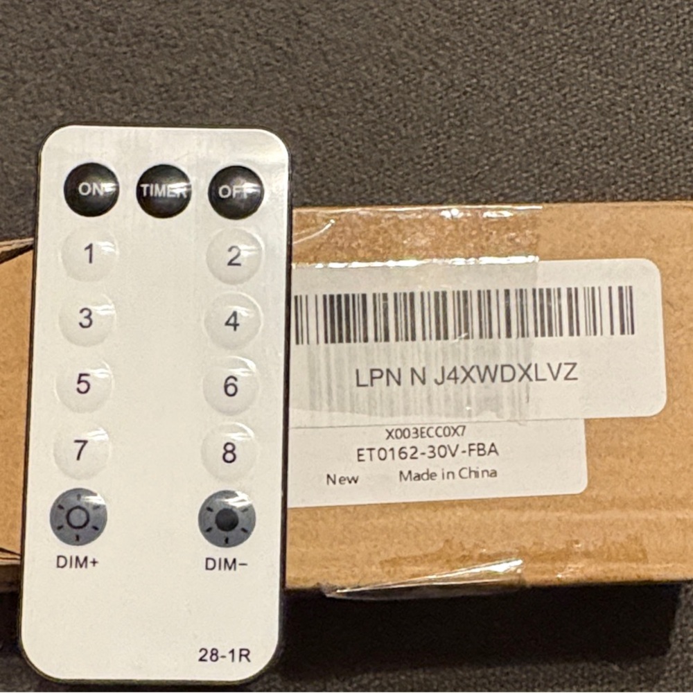 New 28-1R Lighting Remote Control